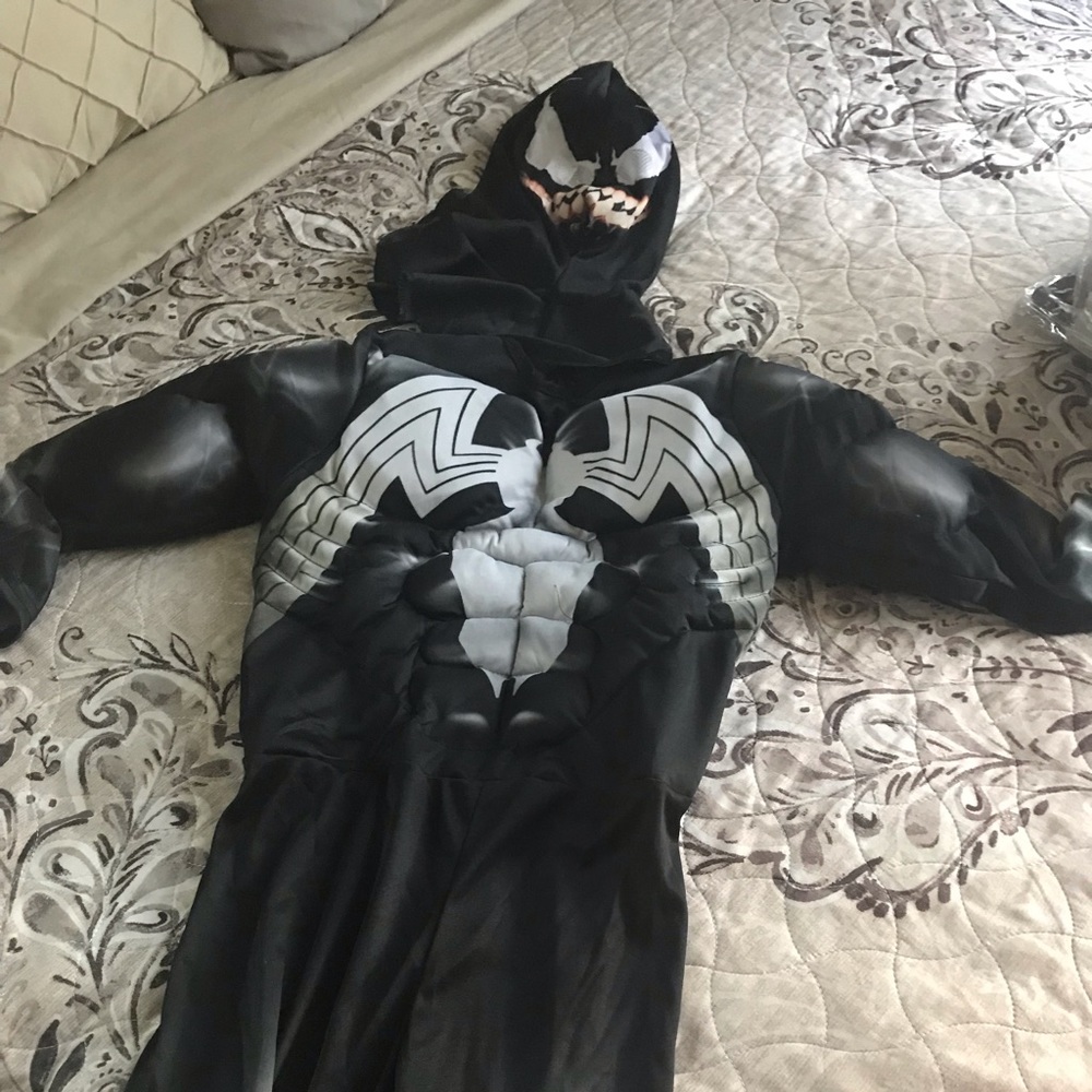 Kids costume